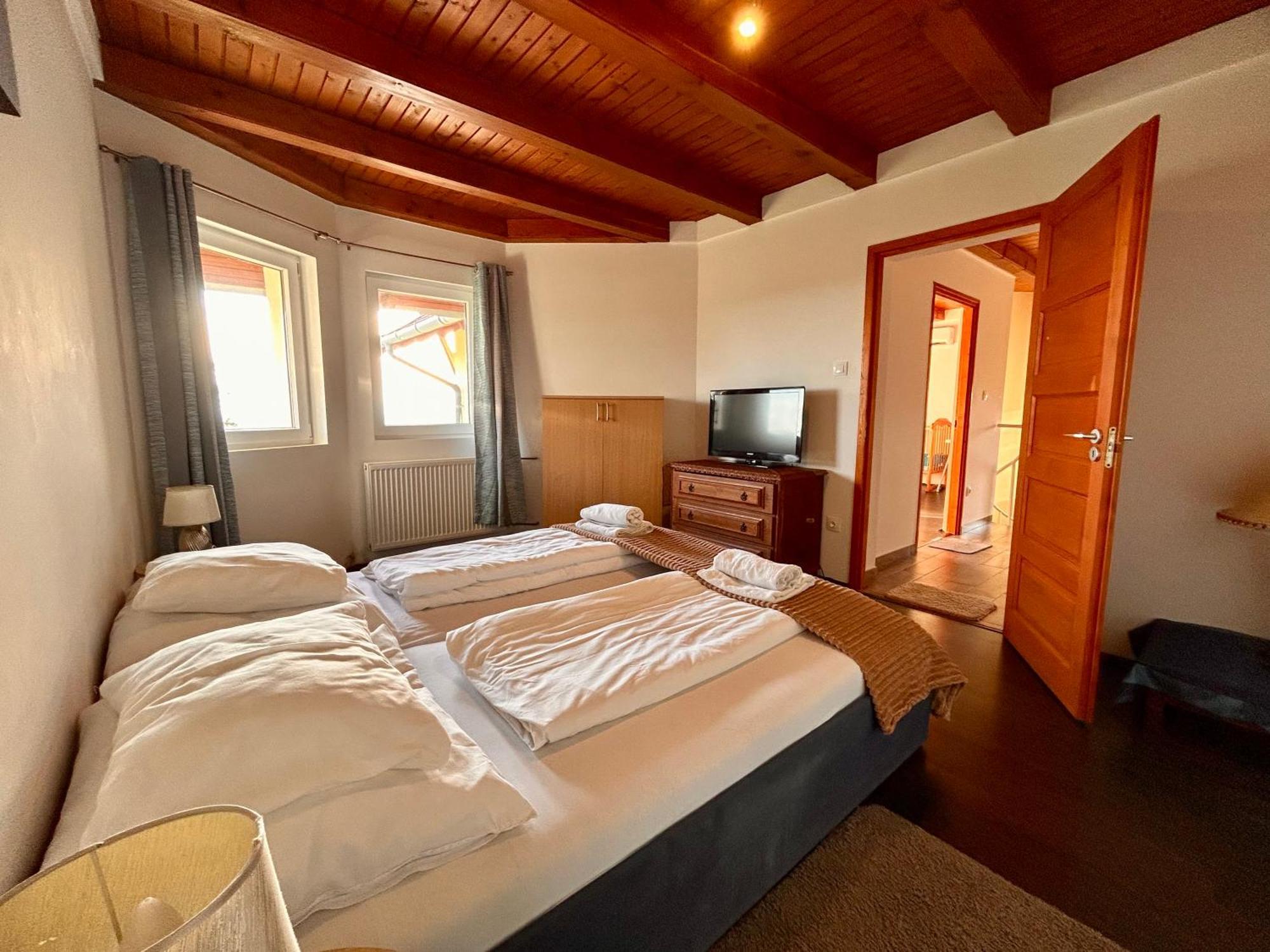 Villa Somlyo Fot Eksteriør bilde